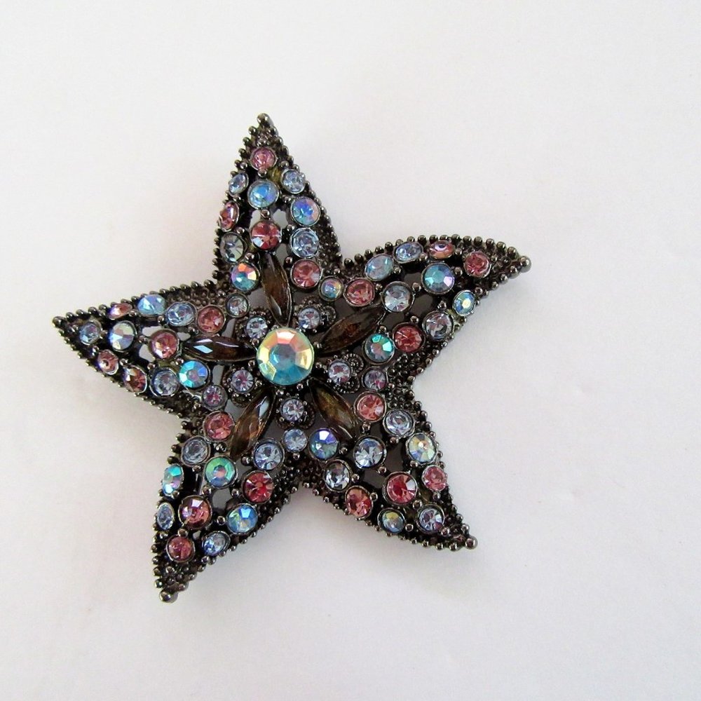 Large Rhinestone Starfish Statement Brooch - Wow! - image 6